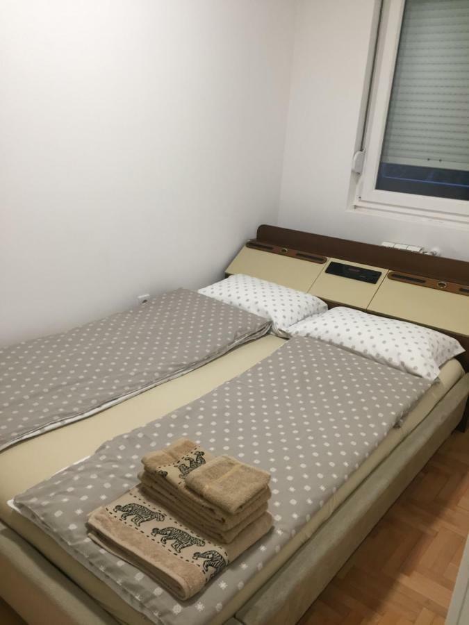 Stan Na Dan Centar Apartman Szabács Kültér fotó